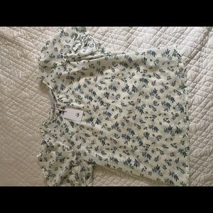 Floral print top NWT
